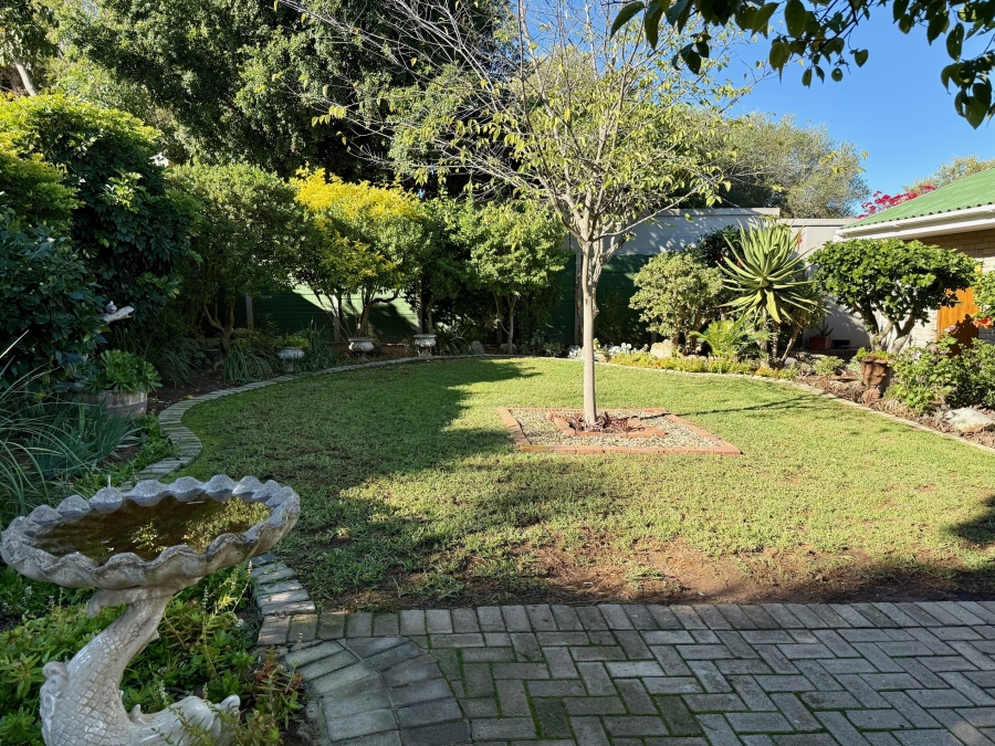 3 Bedroom Property for Sale in Bergzicht Western Cape